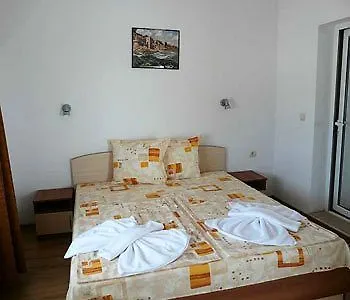 Detelini Hotel